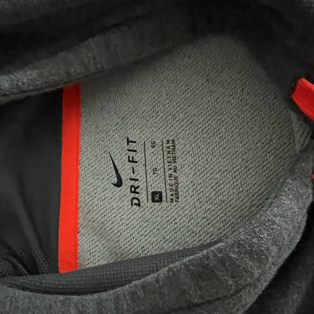 Nike hoodie pullover